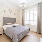 Elegant Victus Close To The By Renters Apartamento *