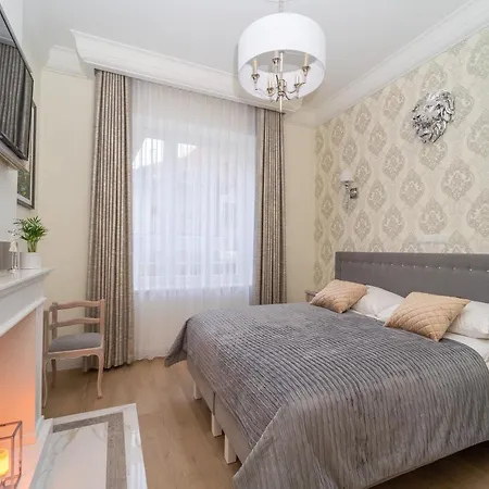 Apartman Cassino Residence Victus Close To The Beach By Noclegi Renters *